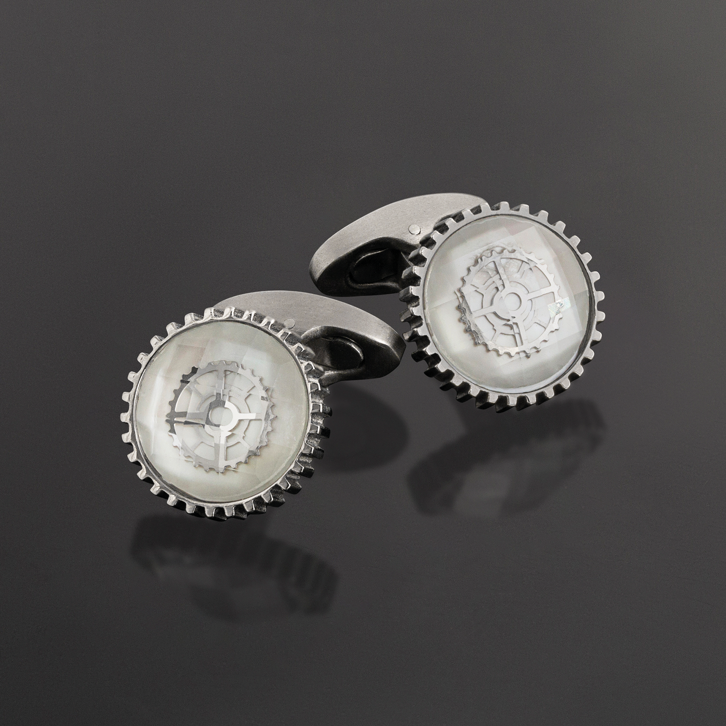 Titanium Rock Crystal Gear Cufflink in White MOP