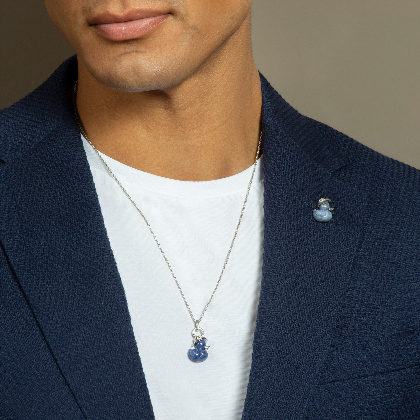 Duck Rodeo Necklace In Rhodium Plated Silver With Sodalite