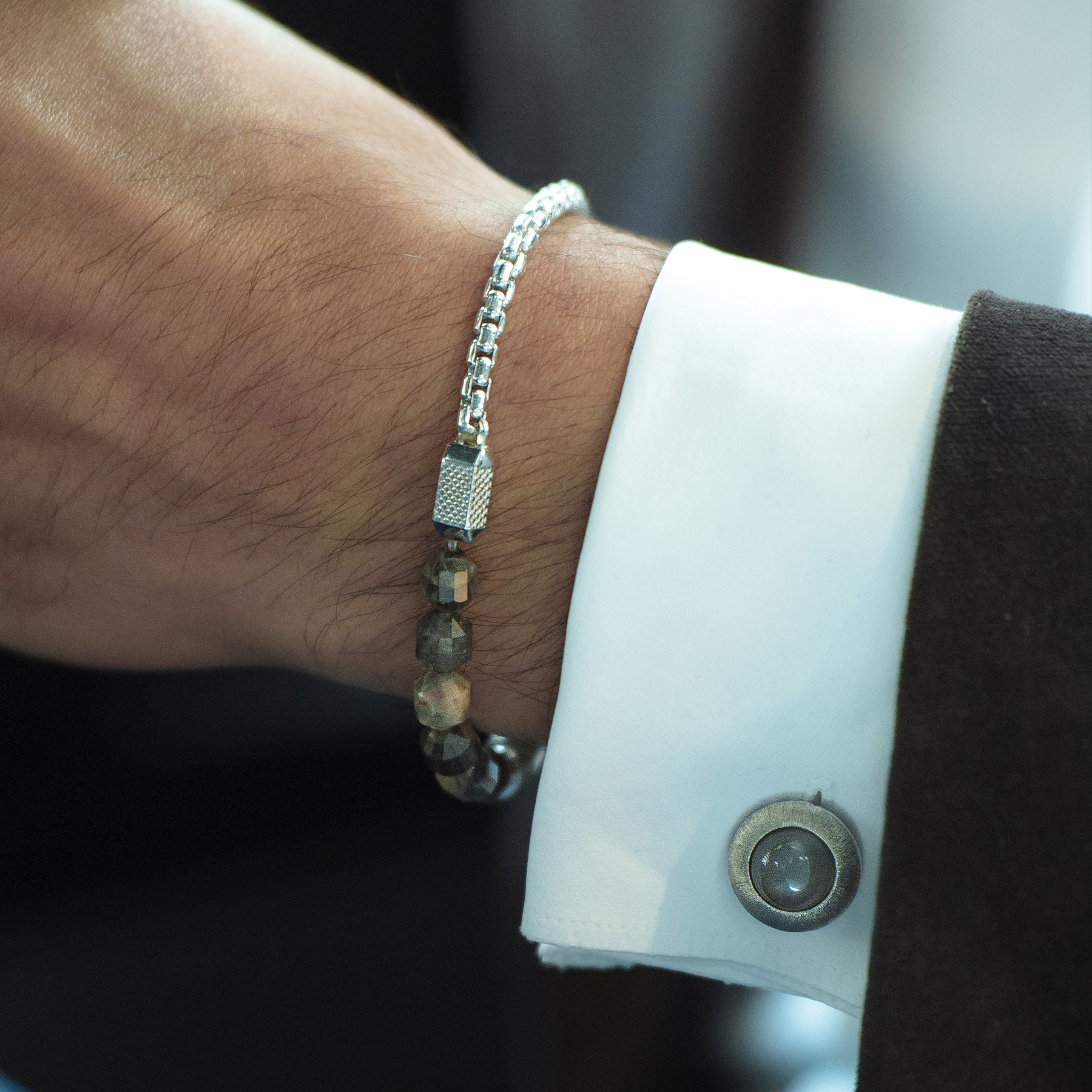 Signature Hexade Beaded Chain Bracelet in Rhodium Silver with Black Moonstone