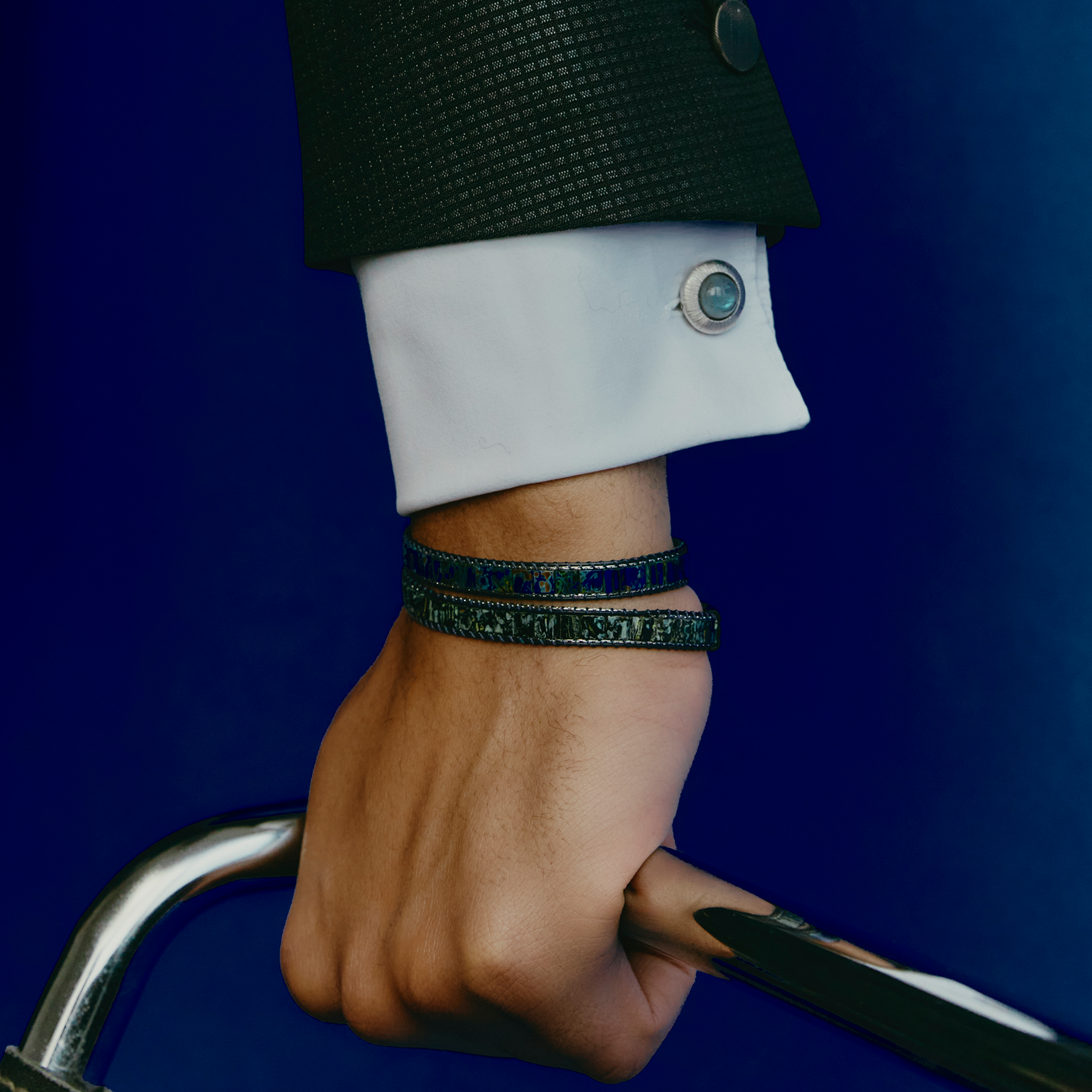 Mosaic Bracelet In IP Black Plated With Blue Glass Beads