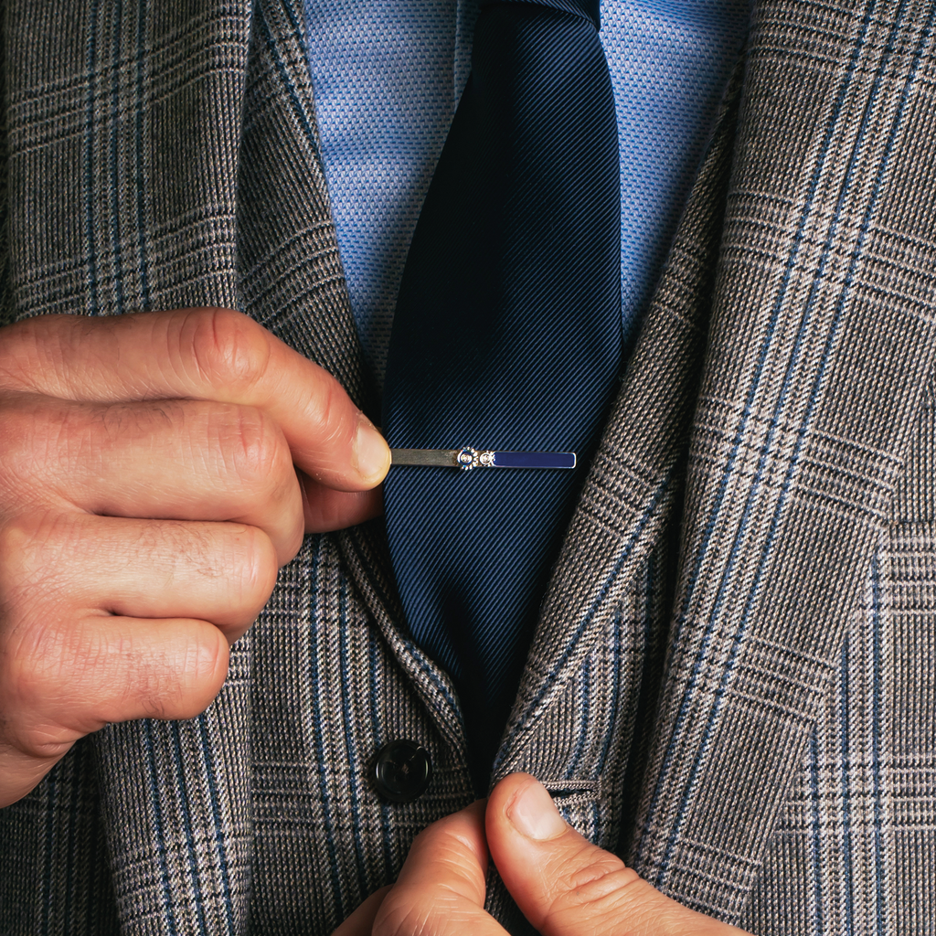 Carousel Gear Tie Clip In Palladium Plated Base Metal With Navy Enamel