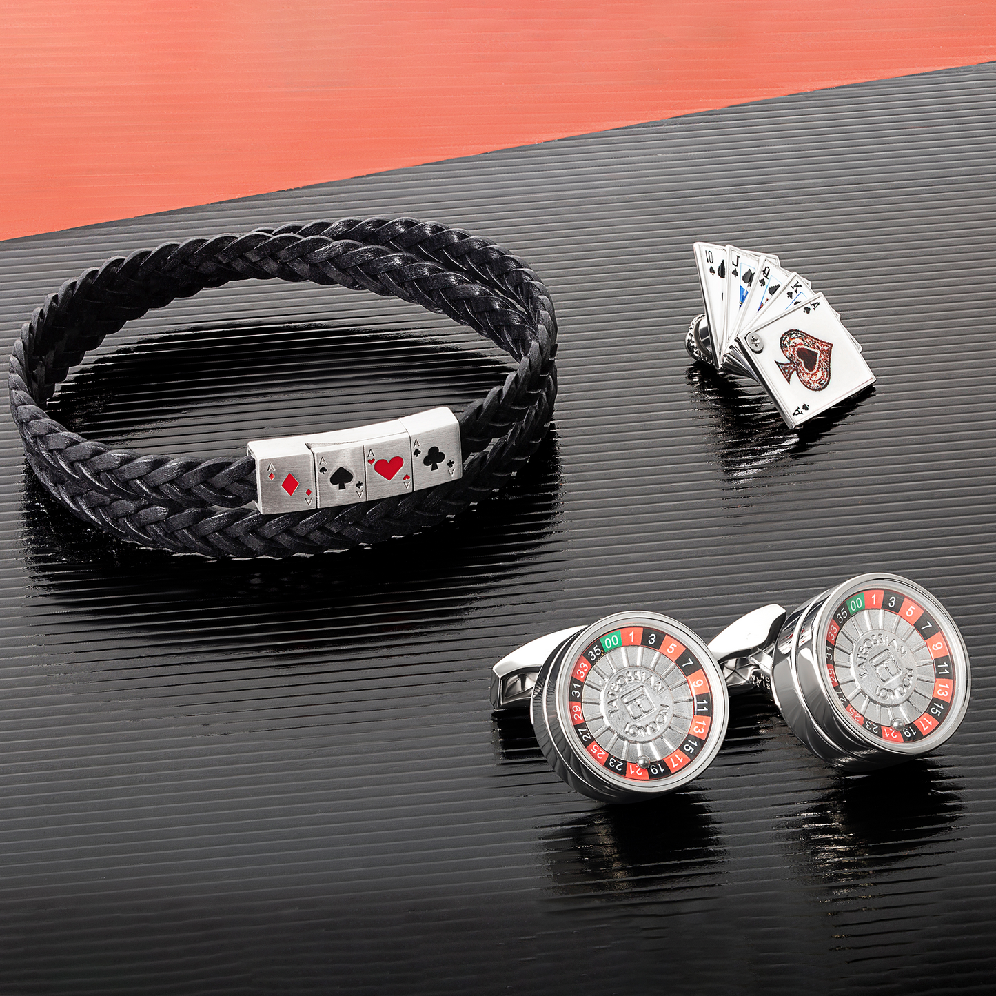 Flush of Aces Bracelet In Black