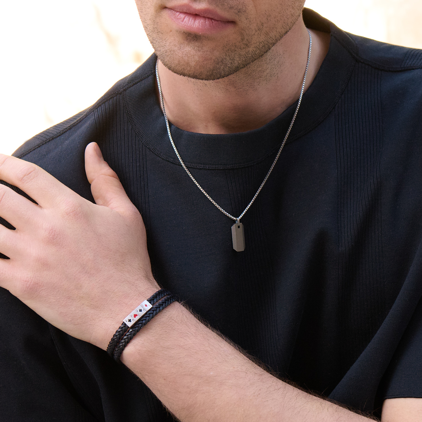 Flush of Aces Bracelet In Black