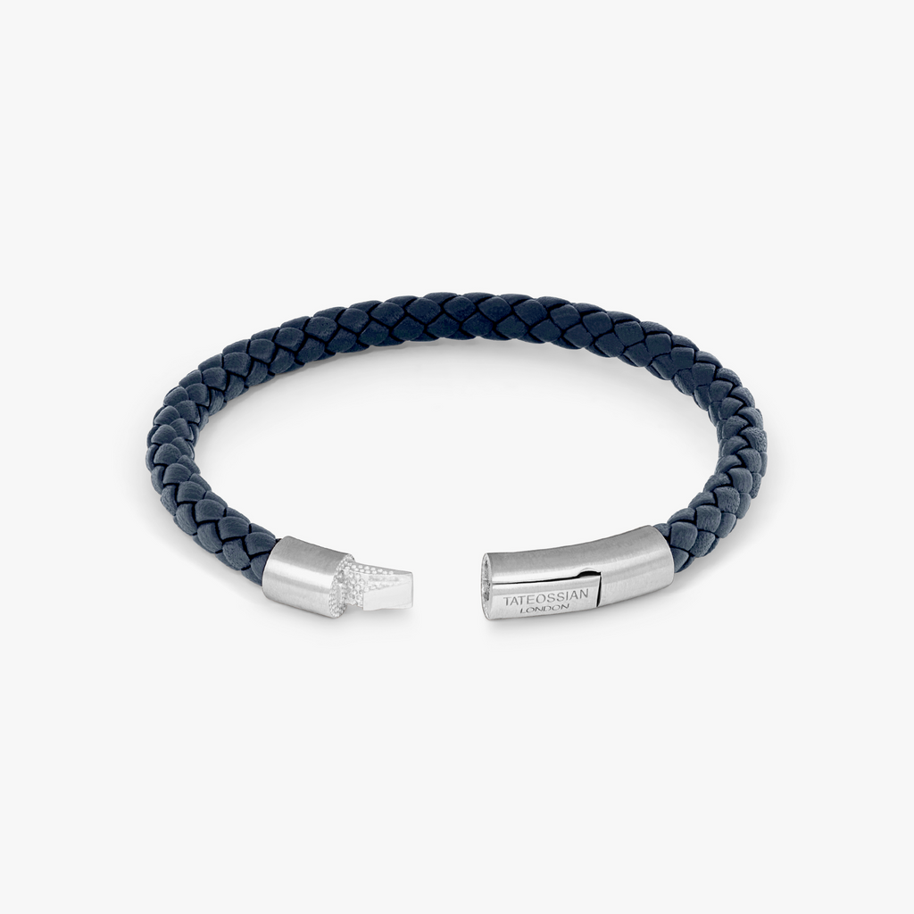 Charles Click Pelle bracelet in navy with braided Italian leather and rhodium-plated matte clasp.