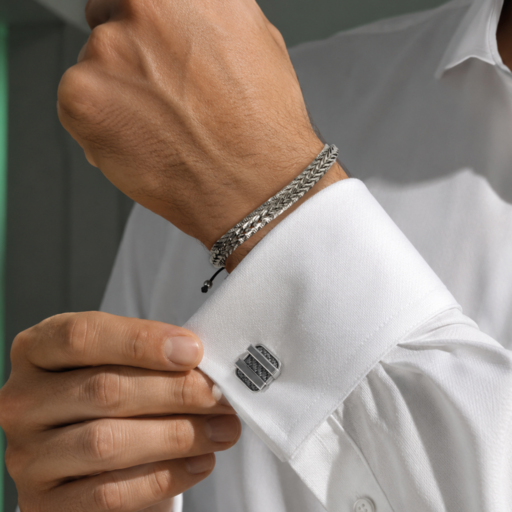 THOMPSON Carbon Barred Cushion Cufflink in Grey Alutex
