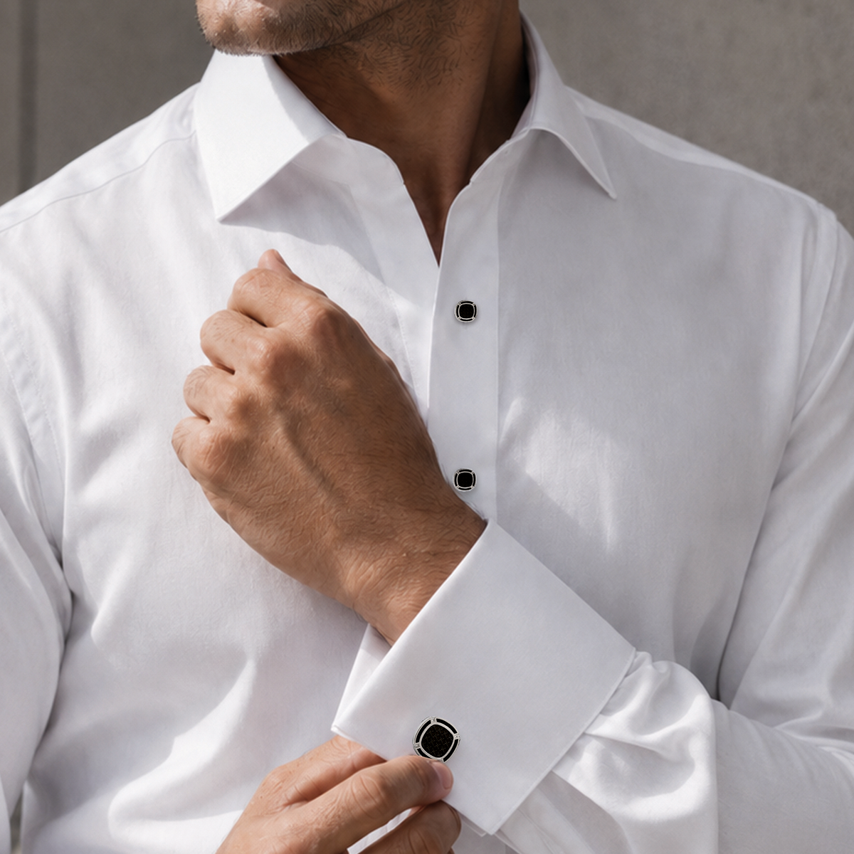 THOMPSON Cushion Enamel Cufflink and Stud set in Black