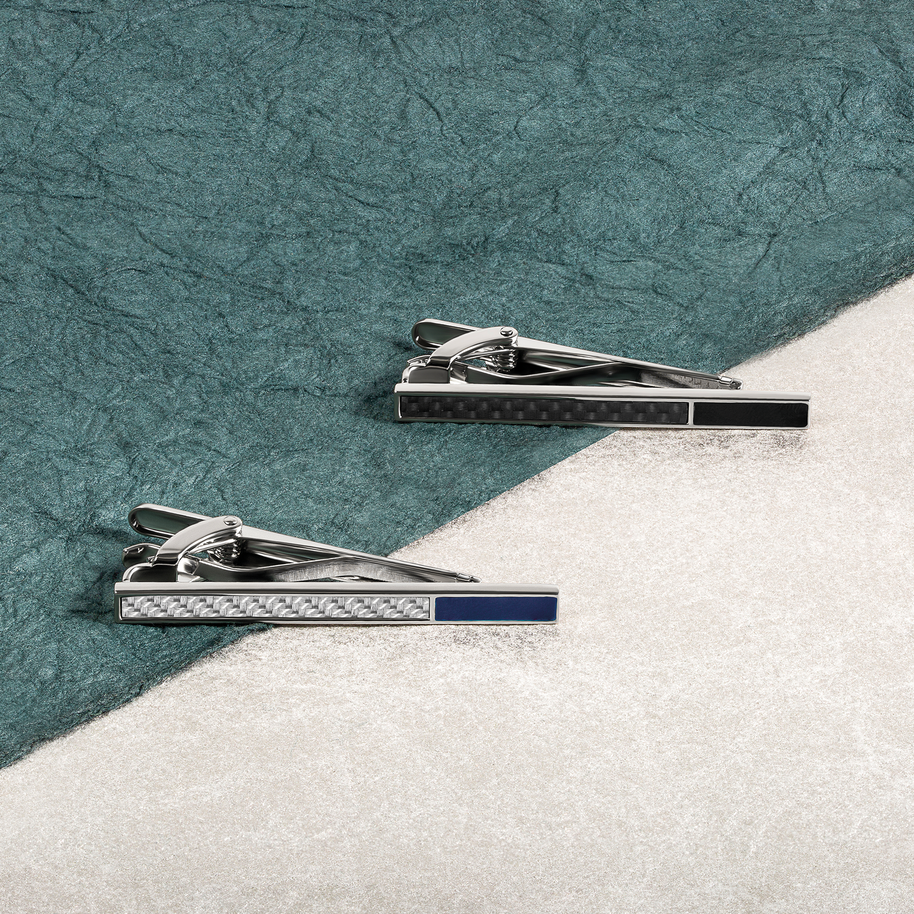 THOMPSON Carbon Fibre Tie Clip In White Bronze plated Base Metal With Grey Alutex