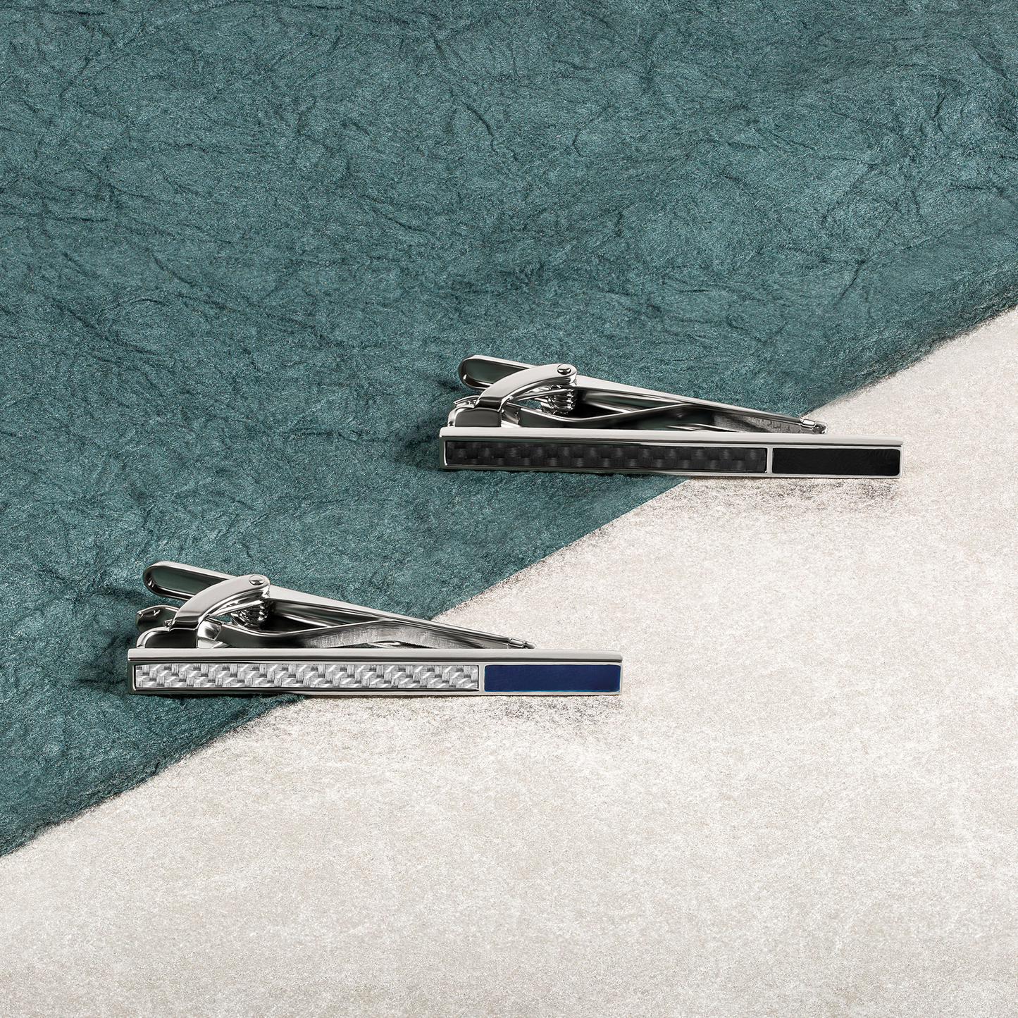 THOMPSON Carbon Fibre Tie Clip In White Bronze plated Base Metal With Black Carbon Fibre