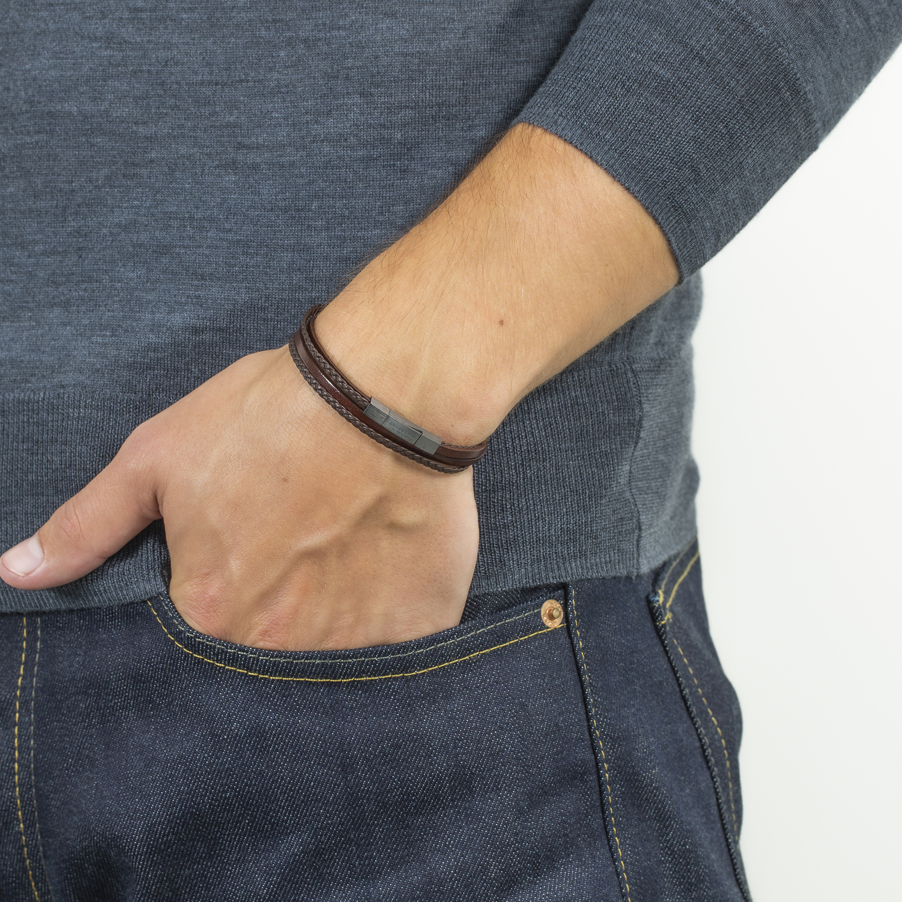 Mini Click Fettuccine Multi-Strand Leather Bracelet In Brown