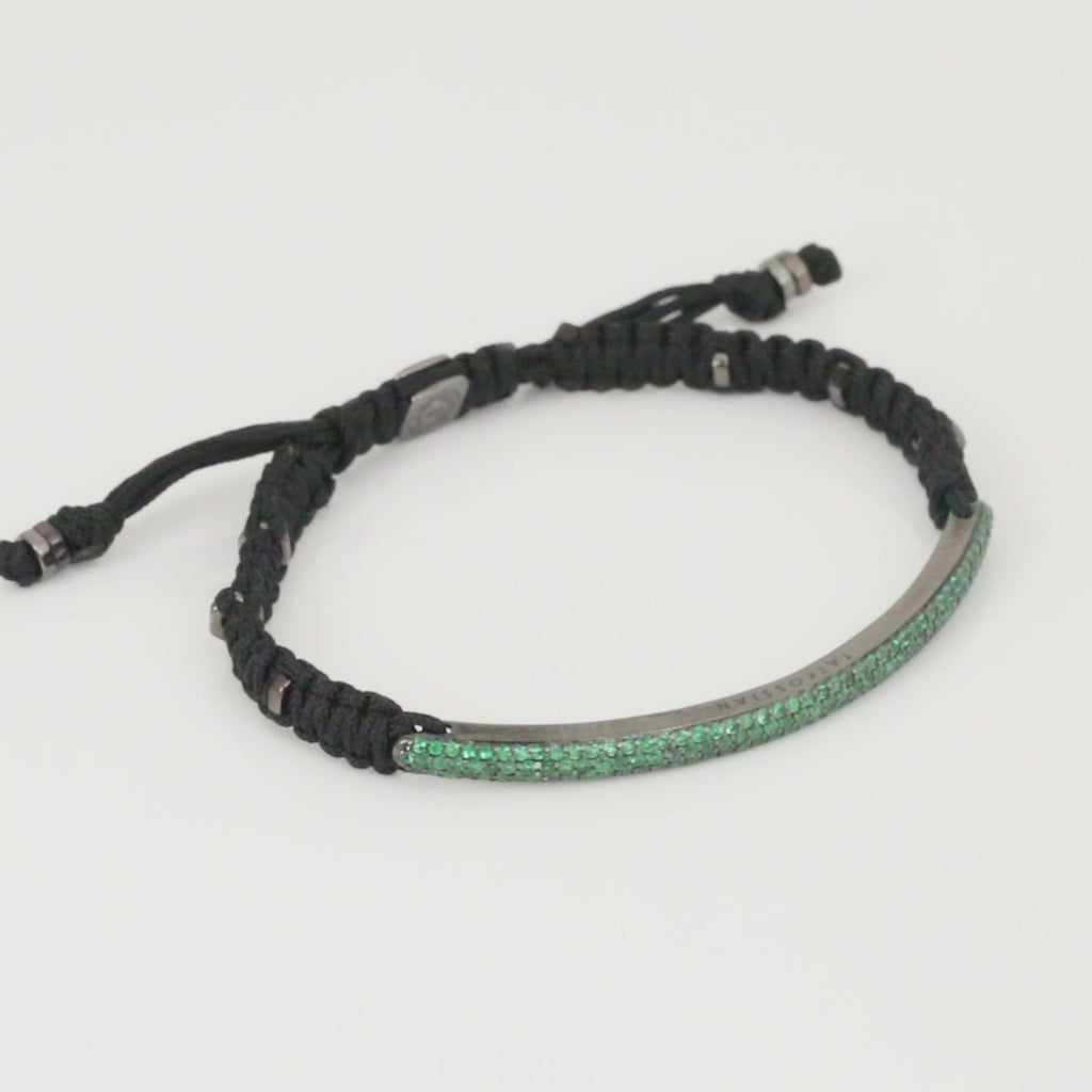 Windsor Macrame Bracelet With Green Emerald