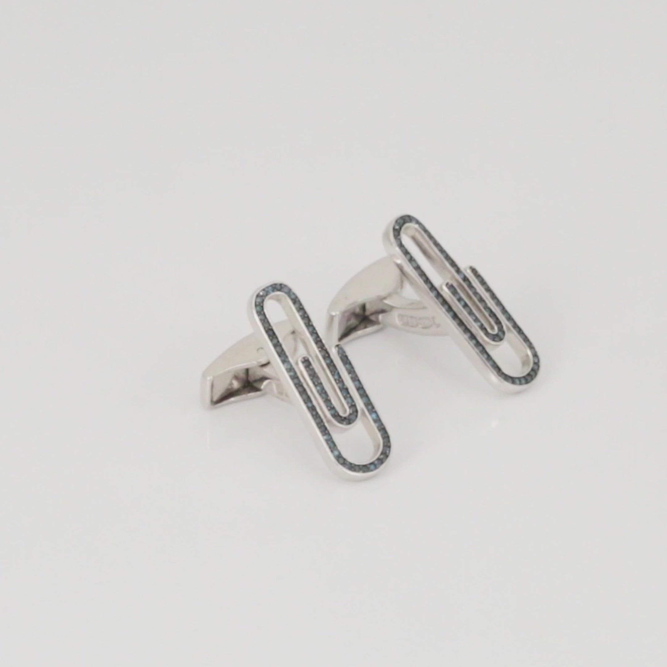 Paperclip cufflinks with blue diamond in sterling silver