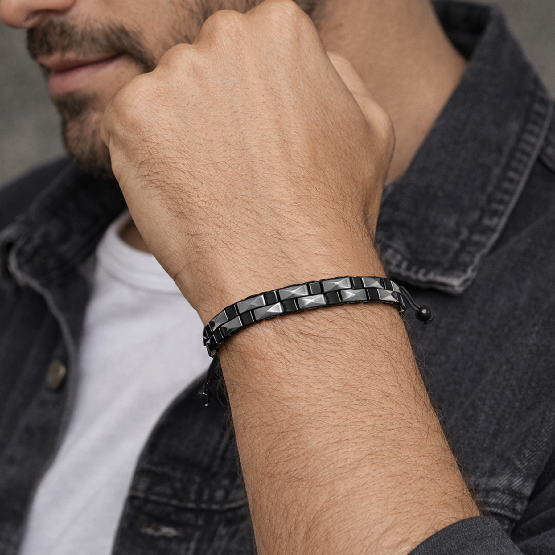 THOMPSON Mini Pyramid Bracelet With Hematite