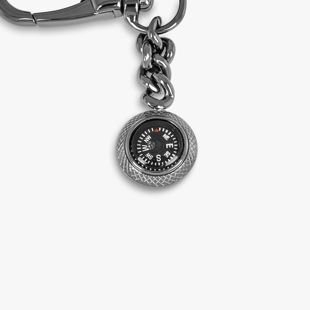 Trouser chain with compass det