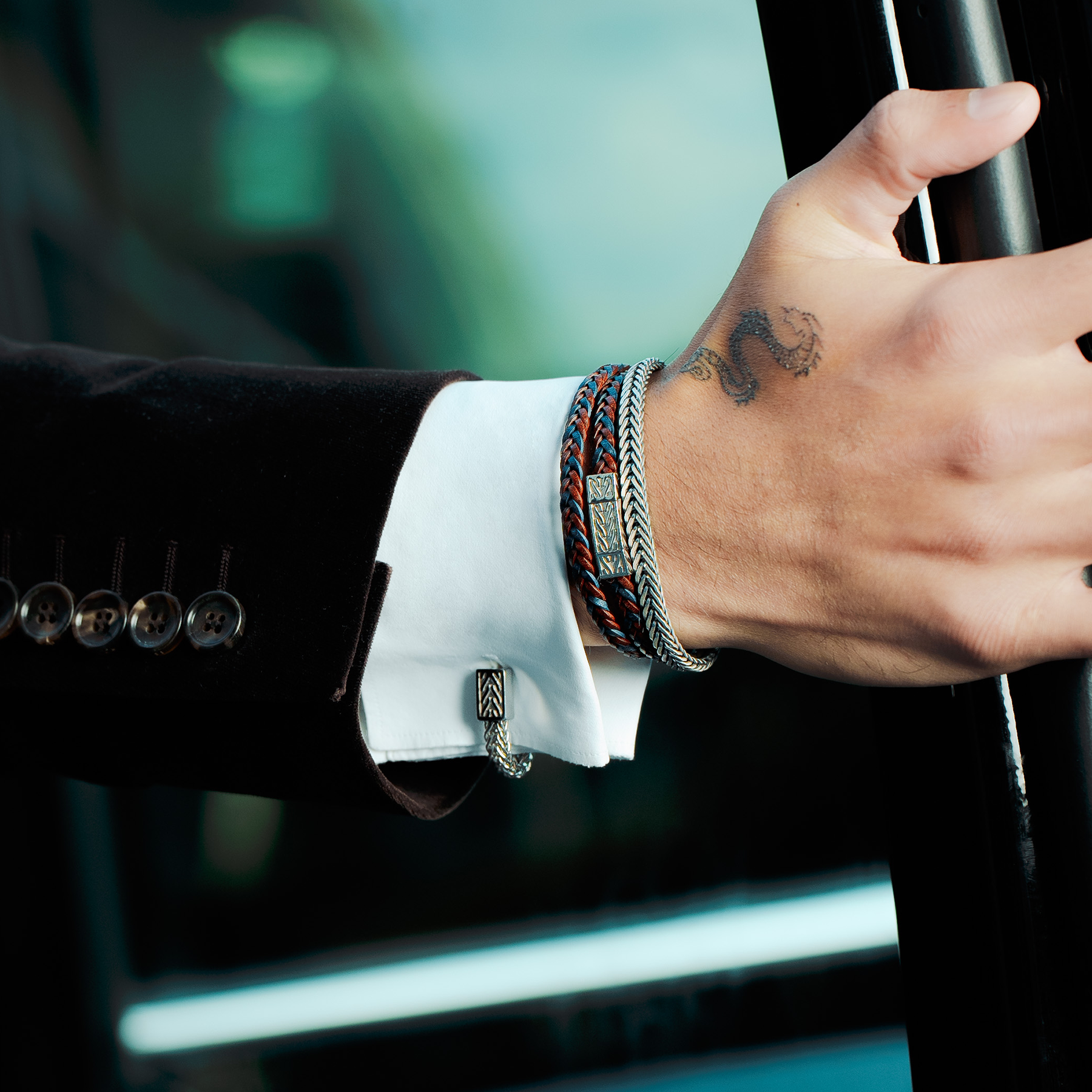 Herringbone Click Coda Di Volpe Pelle Leather Bracelet in Rhodium Silver with Blue and Brown