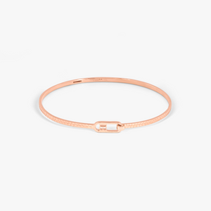 T-bangle in hammered 18k rose gold