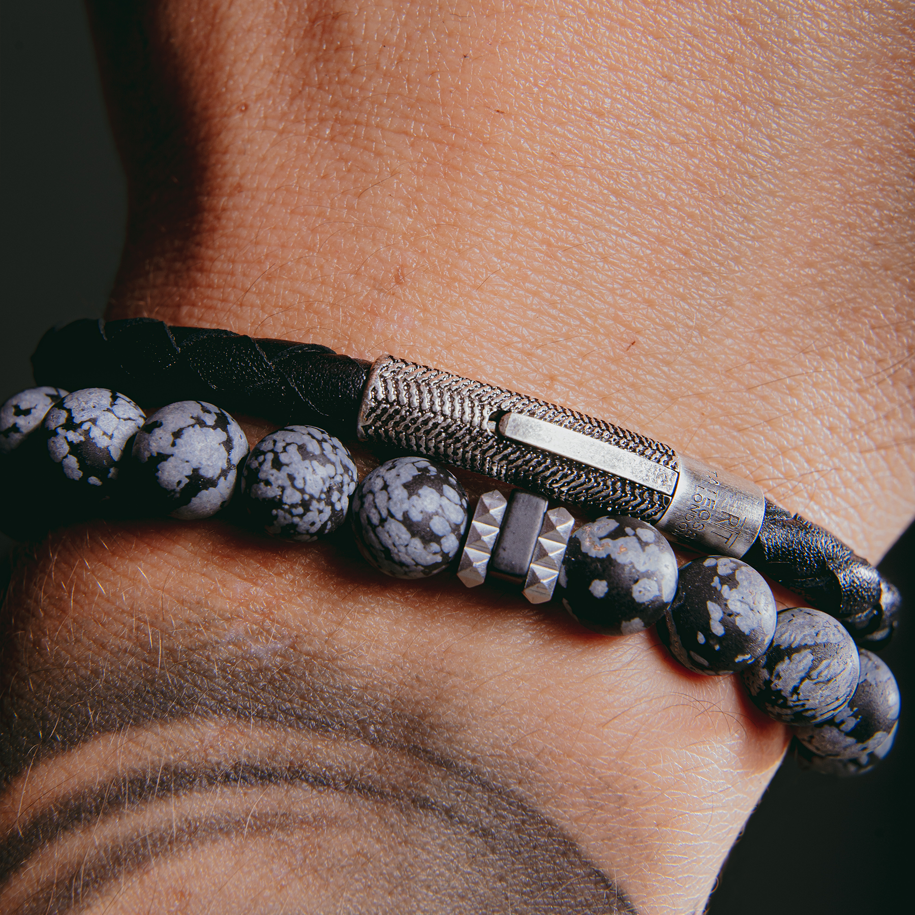 Vintage Herringbone Click Leather Bracelet In Black With Stainless Steel