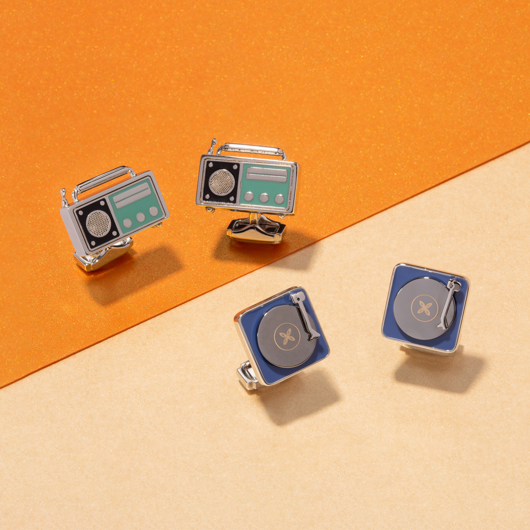 THOMPSON Vintage Record Player Cufflinks In Palladium Plated